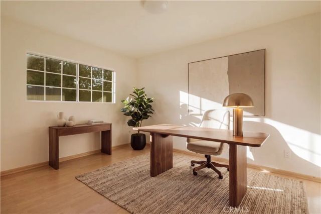 18841 Pasadero Drive, Tarzana, CA 91356