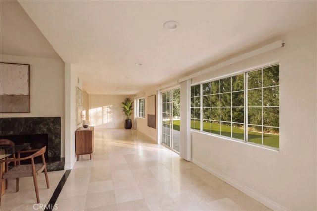 18841 Pasadero Drive, Tarzana, CA 91356