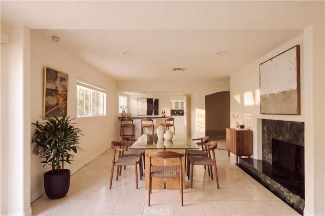 18841 Pasadero Drive, Tarzana, CA 91356