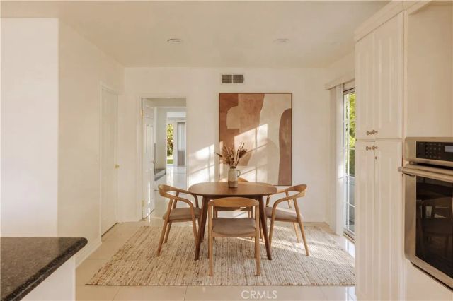 18841 Pasadero Drive, Tarzana, CA 91356