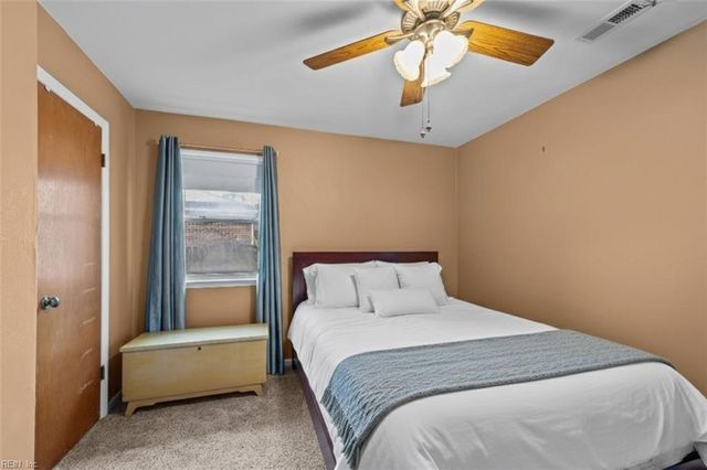 3553 Dana LN, Virginia Beach, VA 23452