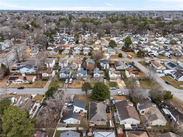 3553 Dana LN, Virginia Beach, VA 23452