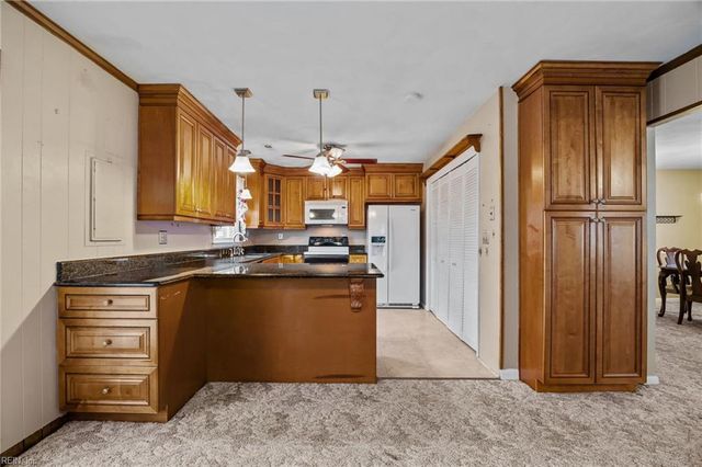 3553 Dana LN, Virginia Beach, VA 23452