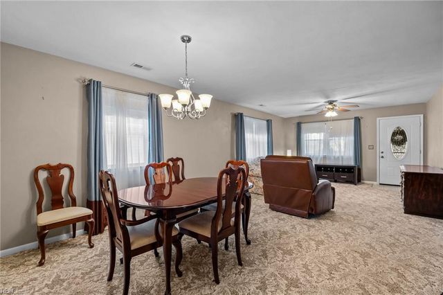 3553 Dana LN, Virginia Beach, VA 23452