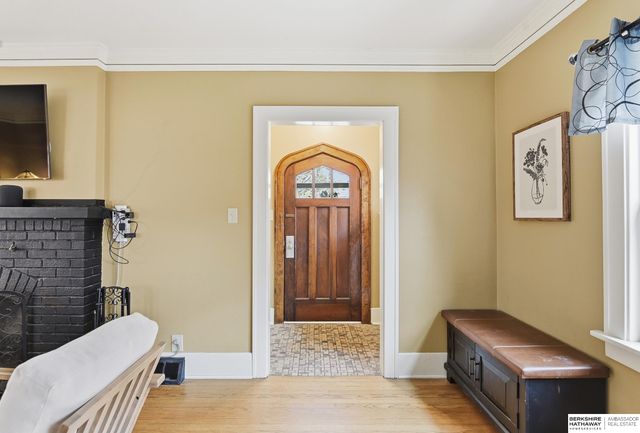 5165 Jackson Street, Omaha, NE 68106