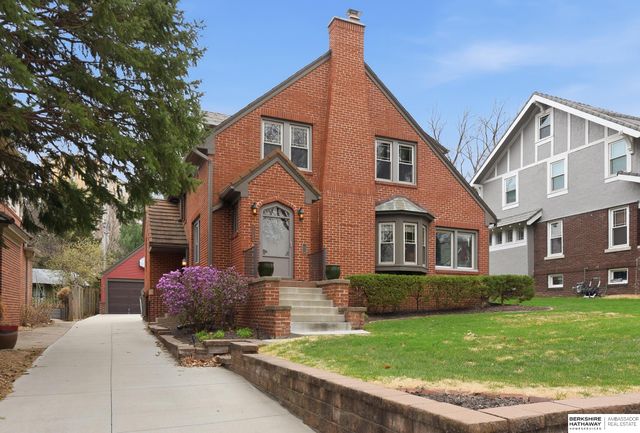 5165 Jackson Street, Omaha, NE 68106