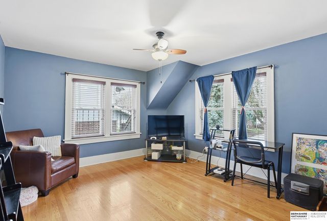 5165 Jackson Street, Omaha, NE 68106