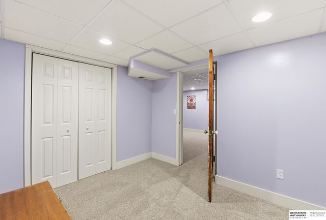 5165 Jackson Street, Omaha, NE 68106