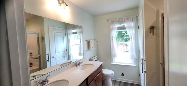 586 Ridgeville Crossing Drive, Inman, SC 29349