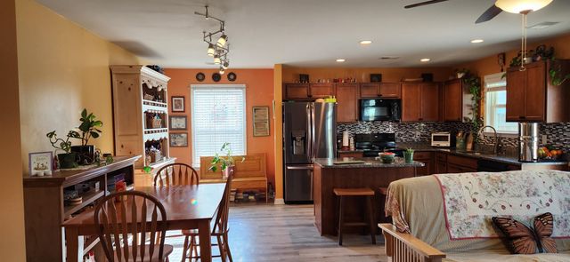 586 Ridgeville Crossing Drive, Inman, SC 29349