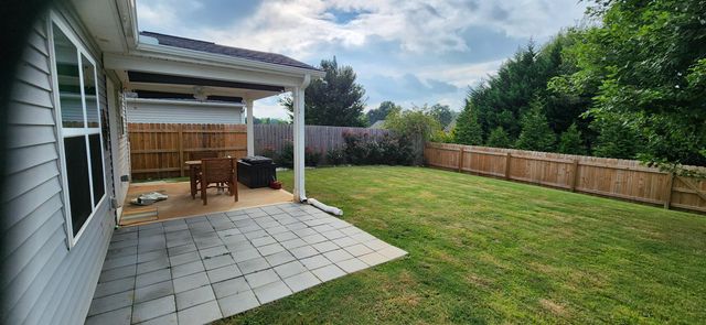 586 Ridgeville Crossing Drive, Inman, SC 29349