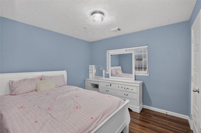 1414 Merryglen Court, Spring, TX 77373