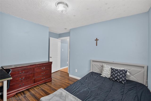 1414 Merryglen Court, Spring, TX 77373