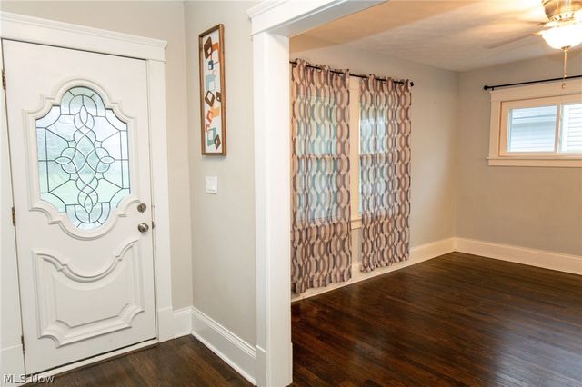 543 6th Street, Fairport Harbor, OH 44077