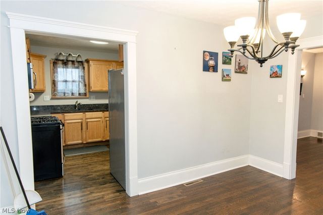 543 6th Street, Fairport Harbor, OH 44077