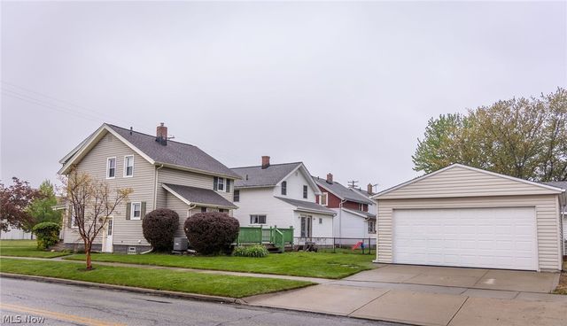 543 6th Street, Fairport Harbor, OH 44077