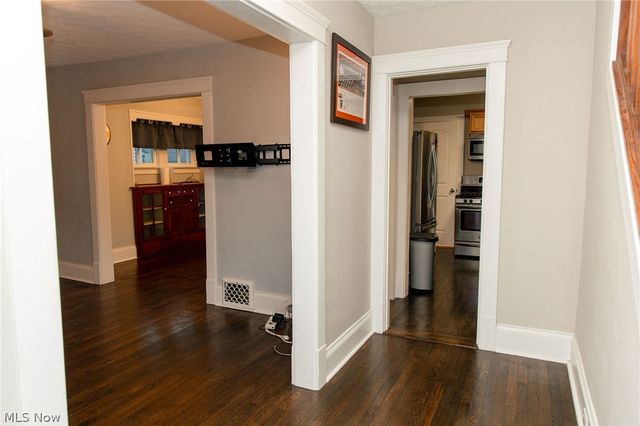 543 6th Street, Fairport Harbor, OH 44077