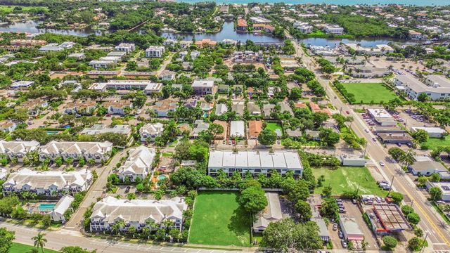 905 NE 6TH Avenue, Delray Beach, FL 33483