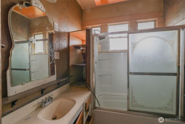 239 6th Street, Gold Bar, WA 98251