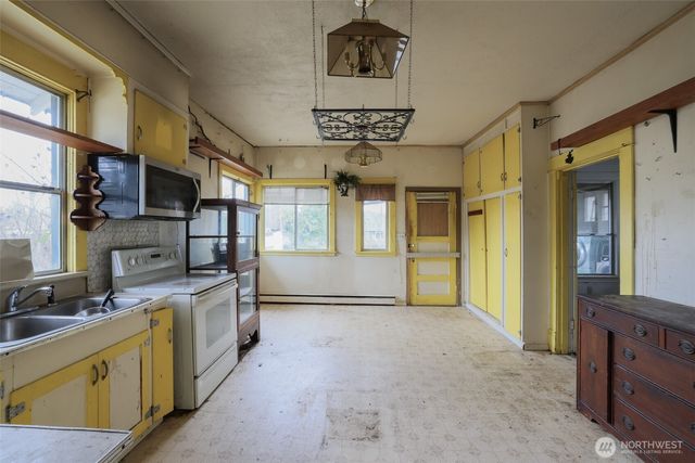 239 6th Street, Gold Bar, WA 98251