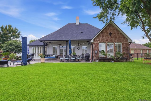 43091 Lighthouse Ln, Prairieville, LA 70769