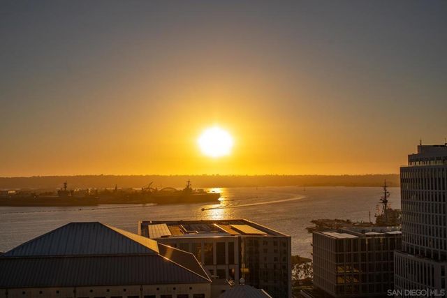 700 W Harbor 2101, San Diego, CA 92101