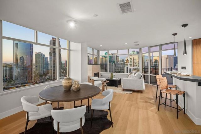 700 W Harbor 2101, San Diego, CA 92101