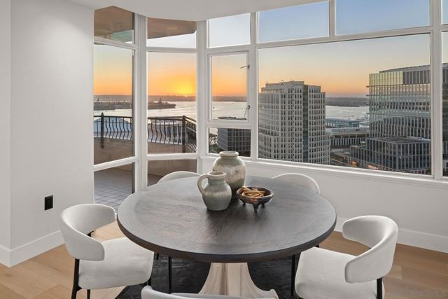 700 W Harbor 2101, San Diego, CA 92101