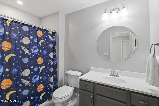 21 Tisdale Lane, Clifton Park, NY 12065