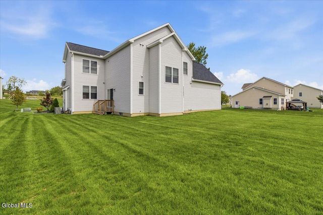 21 Tisdale Lane, Clifton Park, NY 12065