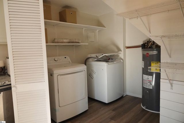 8 Aspenwood Drive, Simpsonville, SC 29680