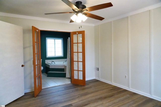 8 Aspenwood Drive, Simpsonville, SC 29680