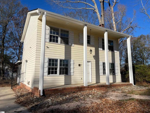 8 Aspenwood Drive, Simpsonville, SC 29680