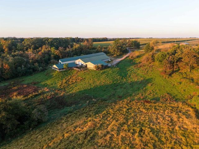 29000 Monarch Ave. Avenue, Kendall, WI 54638