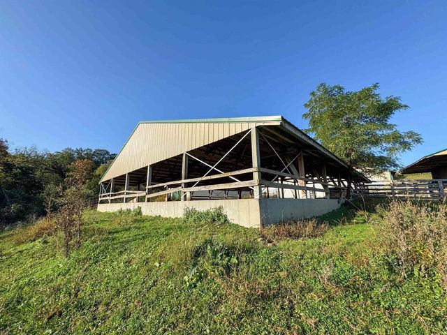 29000 Monarch Ave. Avenue, Kendall, WI 54638