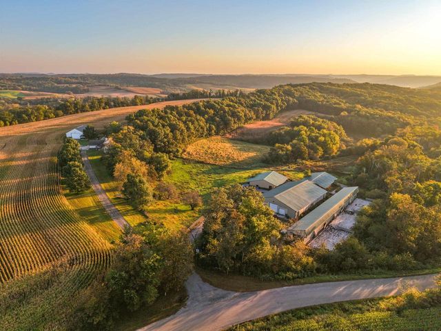 29000 Monarch Ave. Avenue, Kendall, WI 54638