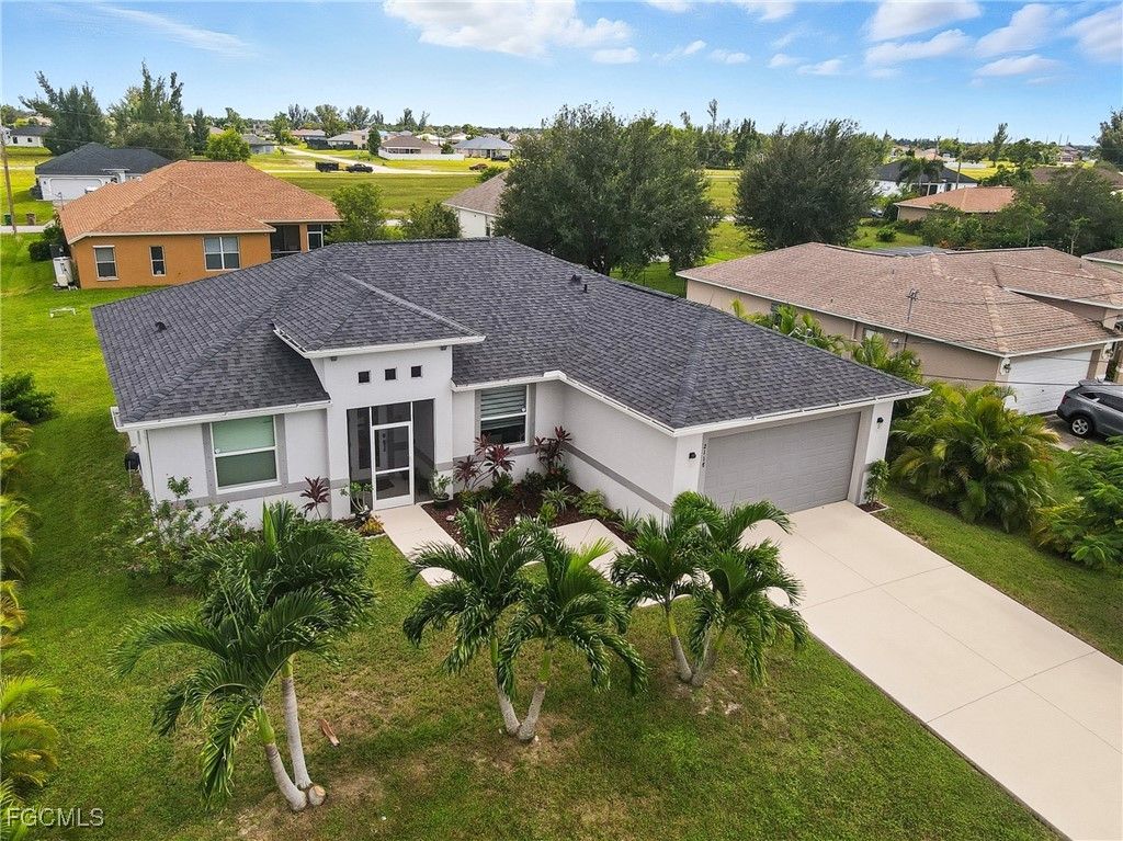 2118 NW 14th LN, Cape Coral, FL 33993
