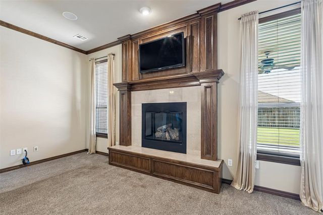 700 N Buckhorn Way, Mustang, OK 73064