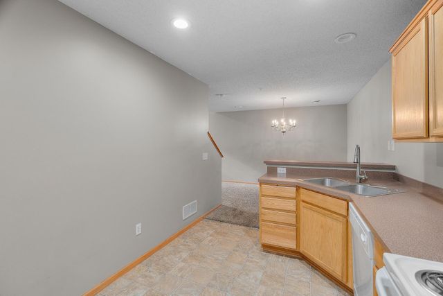 6422 Lakota Trail, Circle Pines, MN 55014