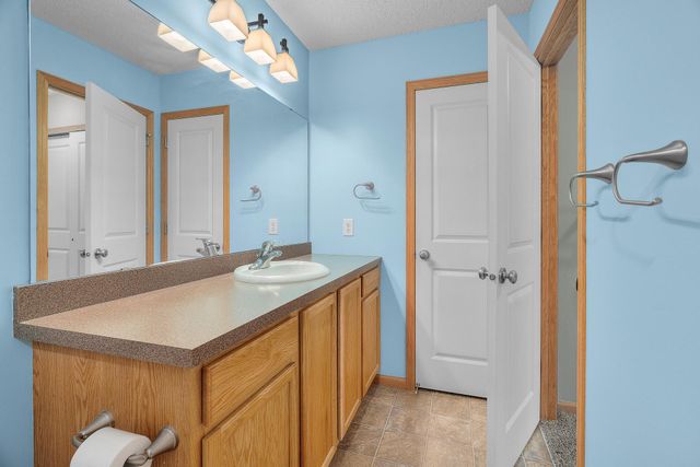 6422 Lakota Trail, Circle Pines, MN 55014