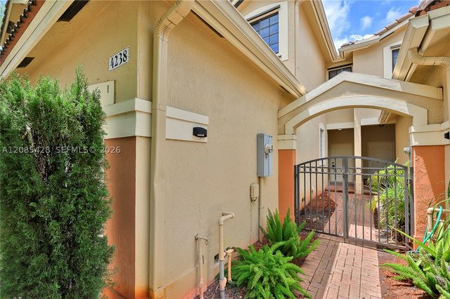 4238 Vineyard Cir 4238, Weston, FL 33332