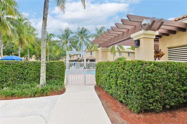 4238 Vineyard Cir 4238, Weston, FL 33332
