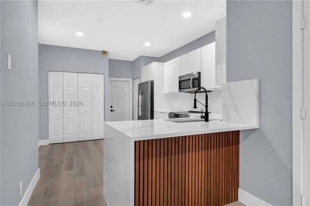 4238 Vineyard Cir 4238, Weston, FL 33332