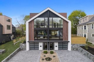 353 Linwood Ave 353, Newton, MA 02460