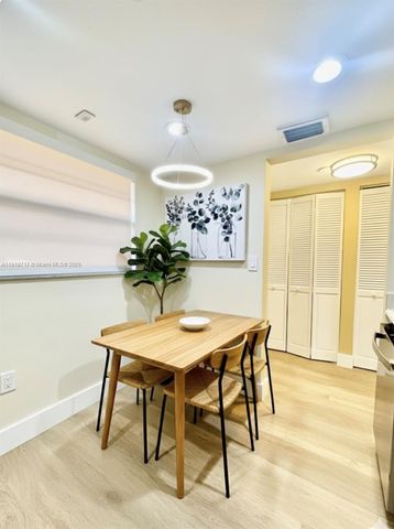 10985 SW 107 216, Miami, FL 33176