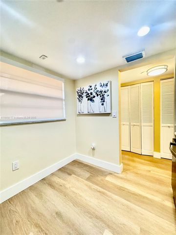 10985 SW 107 216, Miami, FL 33176