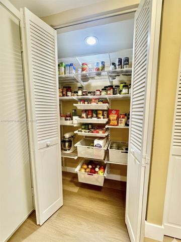 10985 SW 107 216, Miami, FL 33176