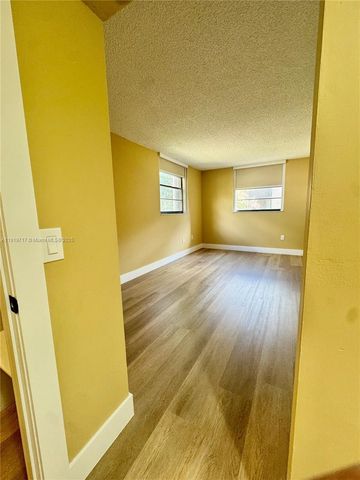 10985 SW 107 216, Miami, FL 33176