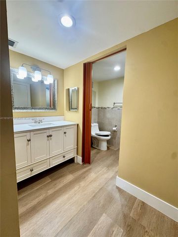 10985 SW 107 216, Miami, FL 33176