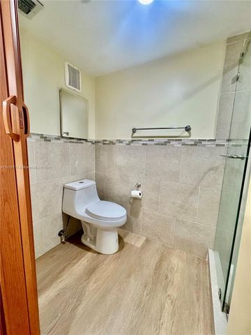 10985 SW 107 216, Miami, FL 33176